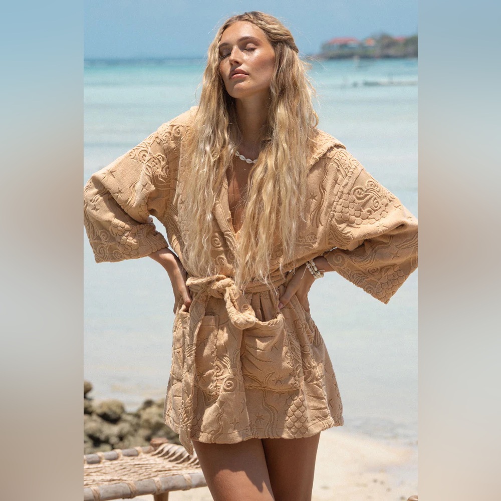 ISO! Spell Aquarius towel robe and Aquarius towel bag.